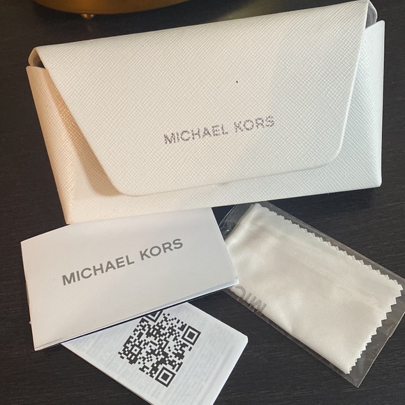 Michael Kors Cortina 2082 Sunglasses - Picture 7 of 8